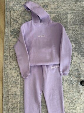 White Fox Light Purple Sweatshirt and Pants Set XS